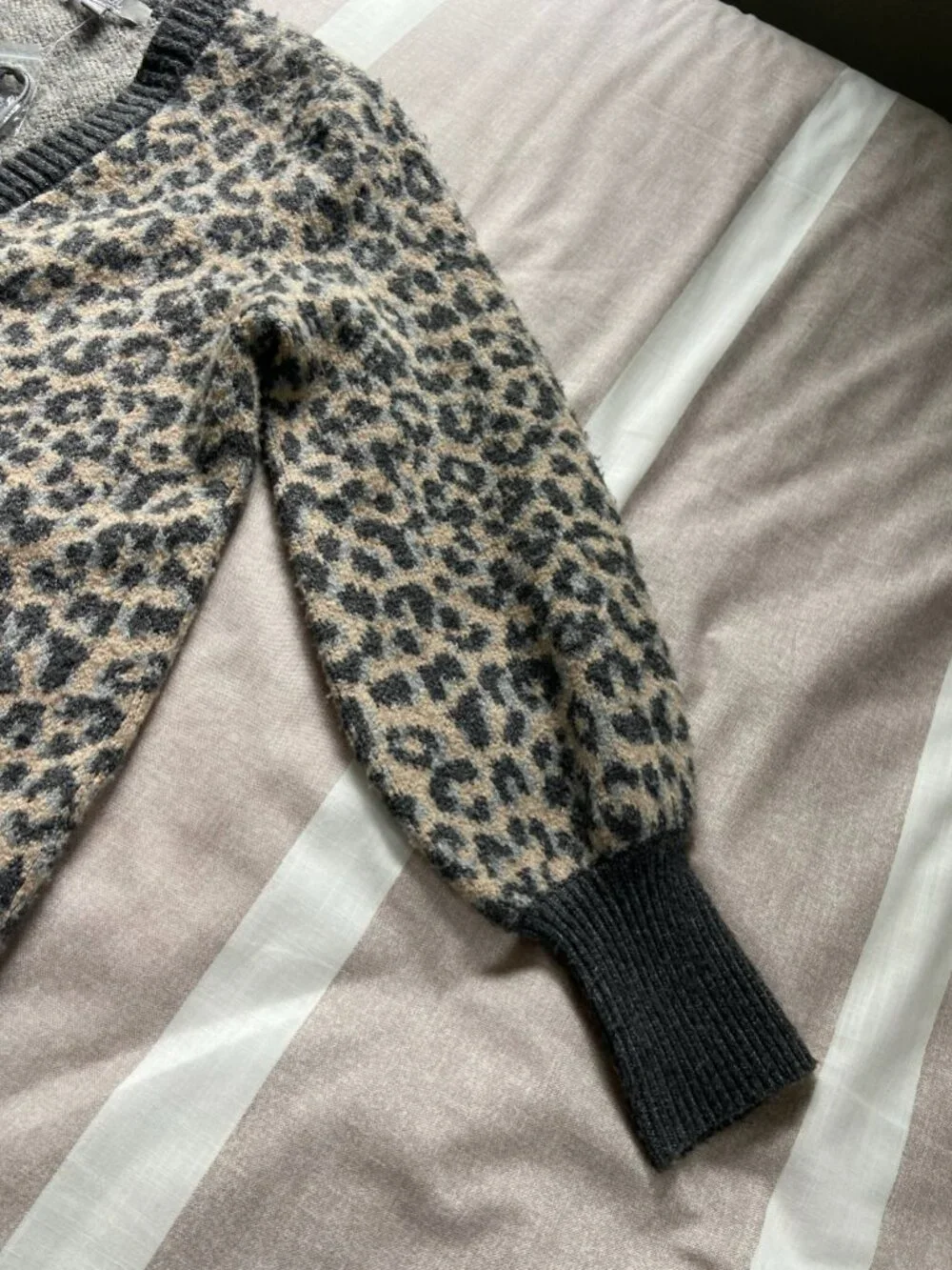 NWT Marled Leopard Print Long Cardigan Sweater - Picture 2 of 7